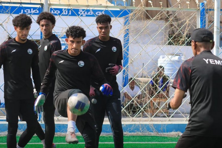 المنتخب الأولمبي يبدأ معسكره التدريبي بالمكلا